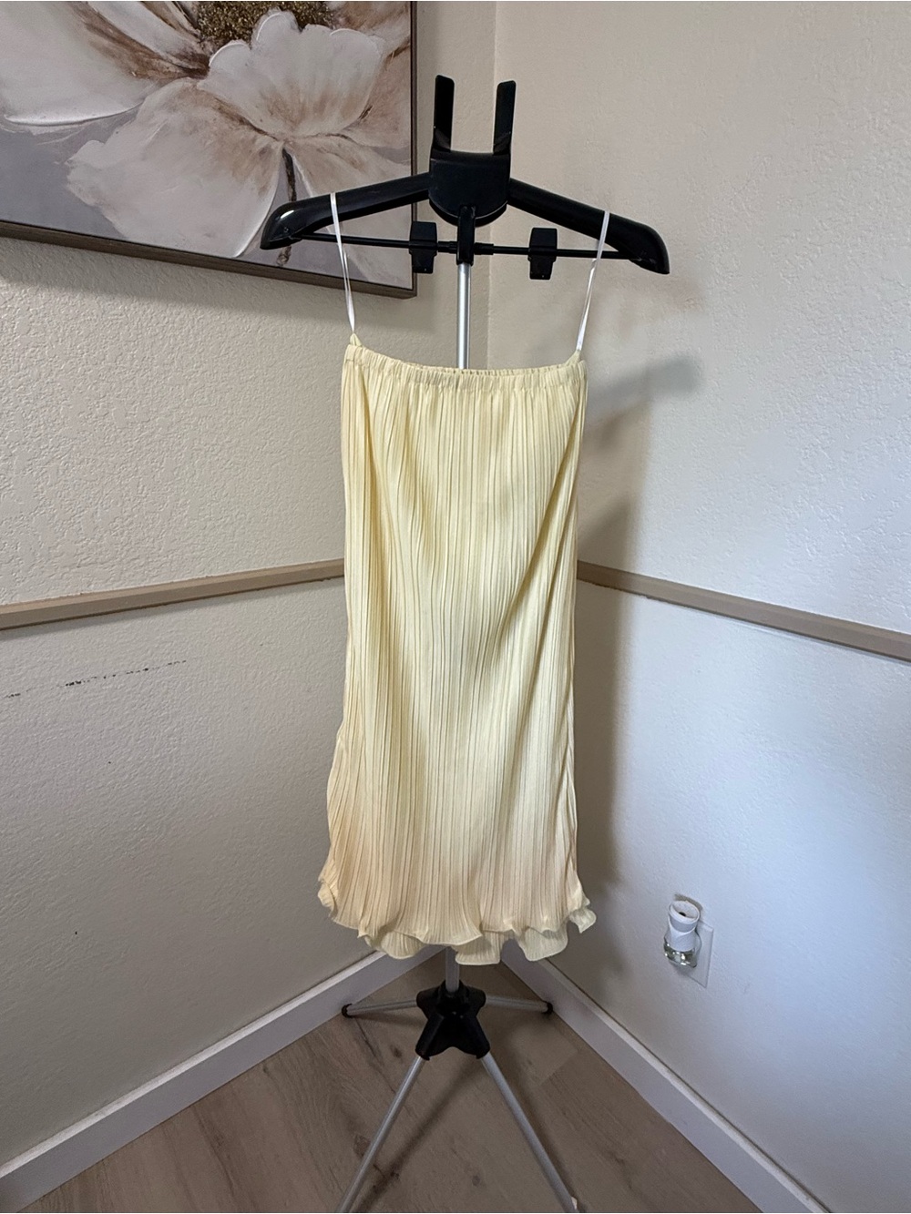 Commense Pale Yellow Pleated Ruffle Maxi Set with Spaghetti Straps and Skirt - Picture 8 of 8